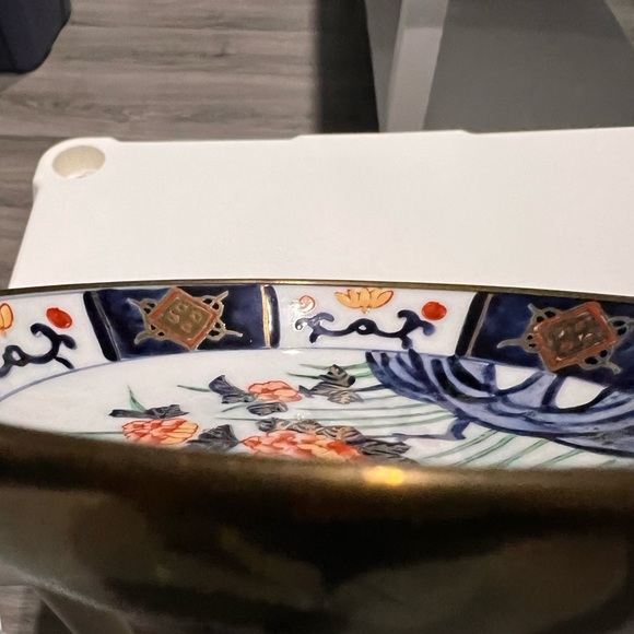 Vintage Japanese Chinoiserie Porcelain and Brass Bowl - Picture 7 of 9